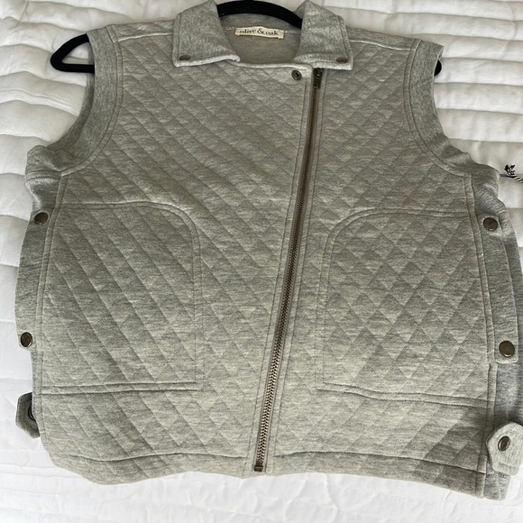 NWT HEATHER GREY VEST - Picture 1 of 5